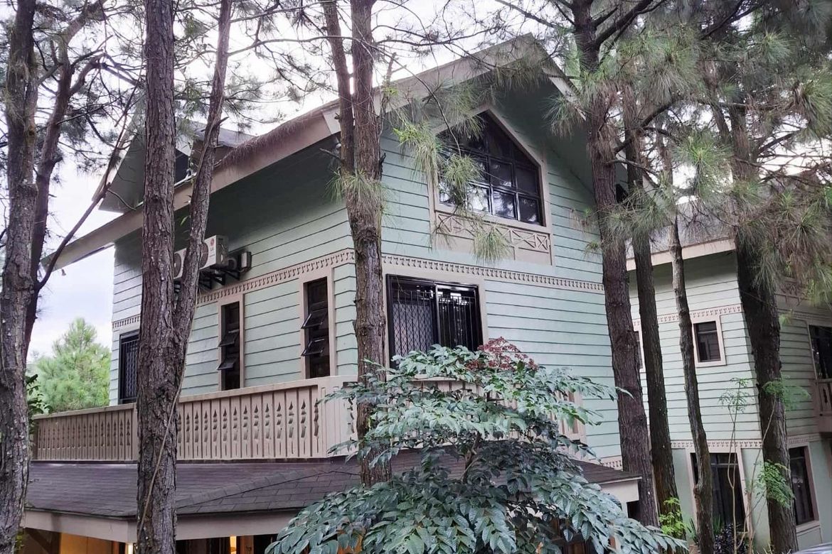 3 Bedroom House for Sale in Crosswinds, Iruhin West, Tagaytay, Cavite