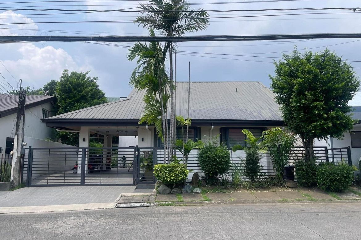 3 Bedroom House for Sale in Cupang, Muntinlupa, Metro Manila