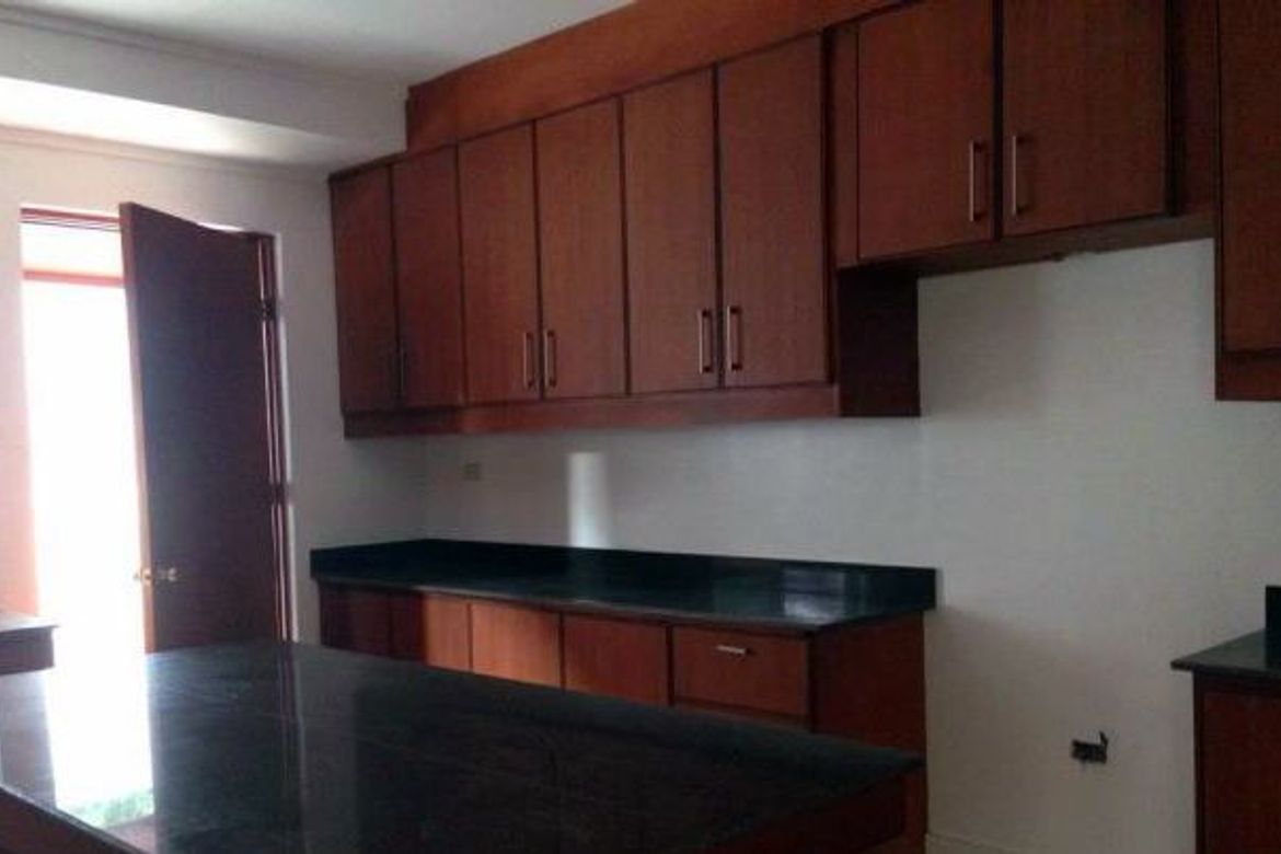 3 Bedroom House for Sale in Dasmariñas Village, Dasmariñas North, Makati, Metro Manila near MRT-3 Magallanes – photo 7