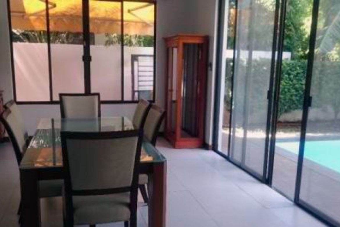 3 Bedroom House for Sale in Dasmariñas Village, Dasmariñas North, Makati, Metro Manila near MRT-3 Magallanes – photo 2