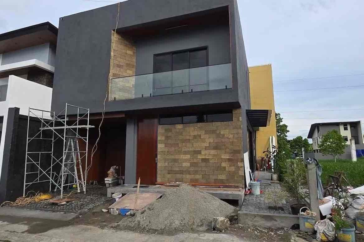 3 Bedroom House for Sale in Don Jose, Santa Rosa, Laguna