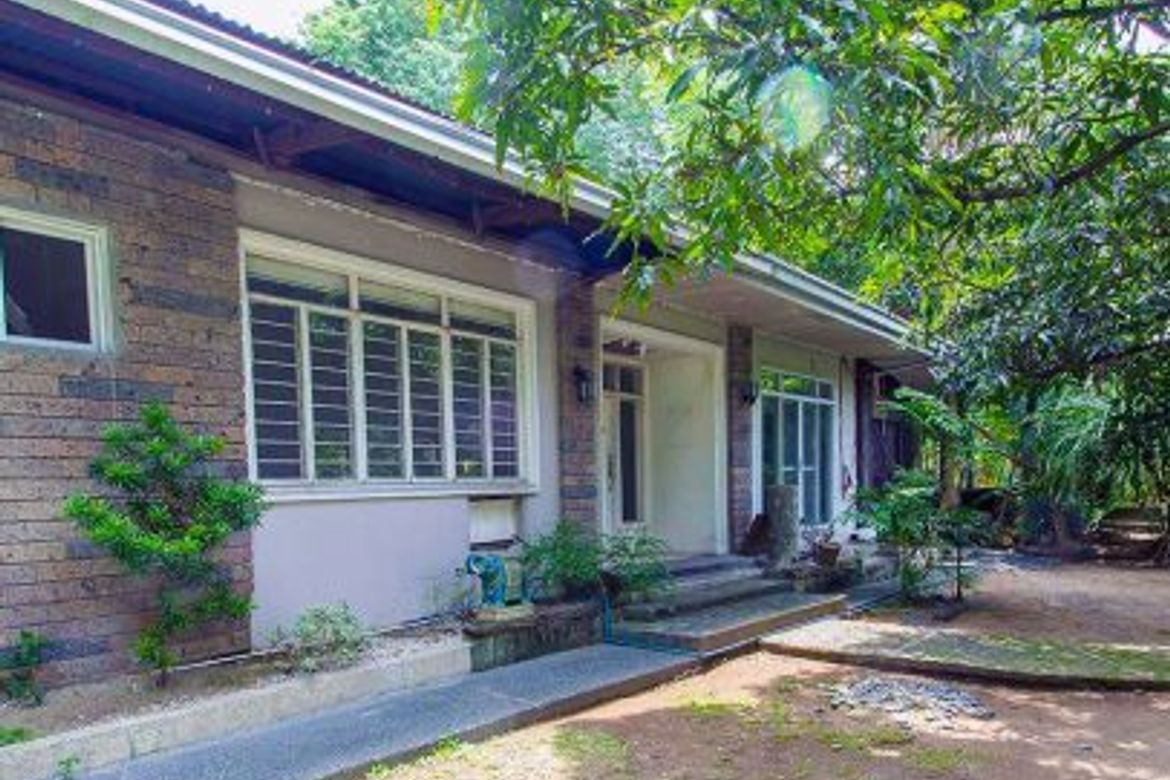 3 Bedroom House for Sale in Forbes Park North, Makati, Metro Manila near MRT-3 Buendia