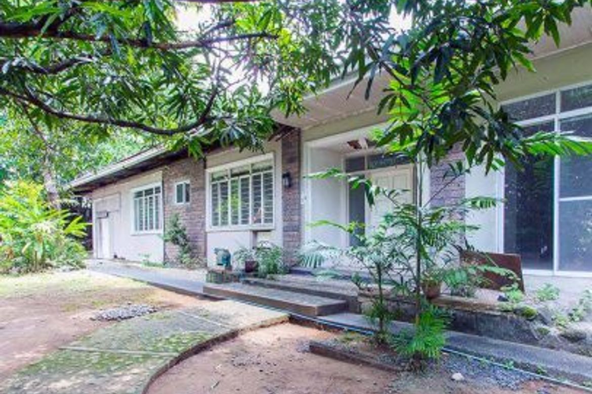 3 Bedroom House for Sale in Forbes Park North, Makati, Metro Manila near MRT-3 Buendia – photo 2