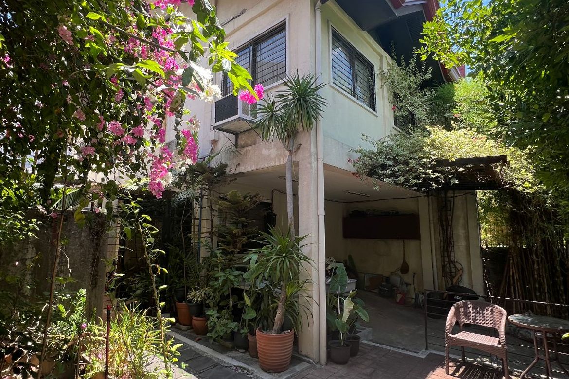 3 Bedroom House for Sale in Industrial Valley, Marikina, Metro Manila near LRT-2 Santolan