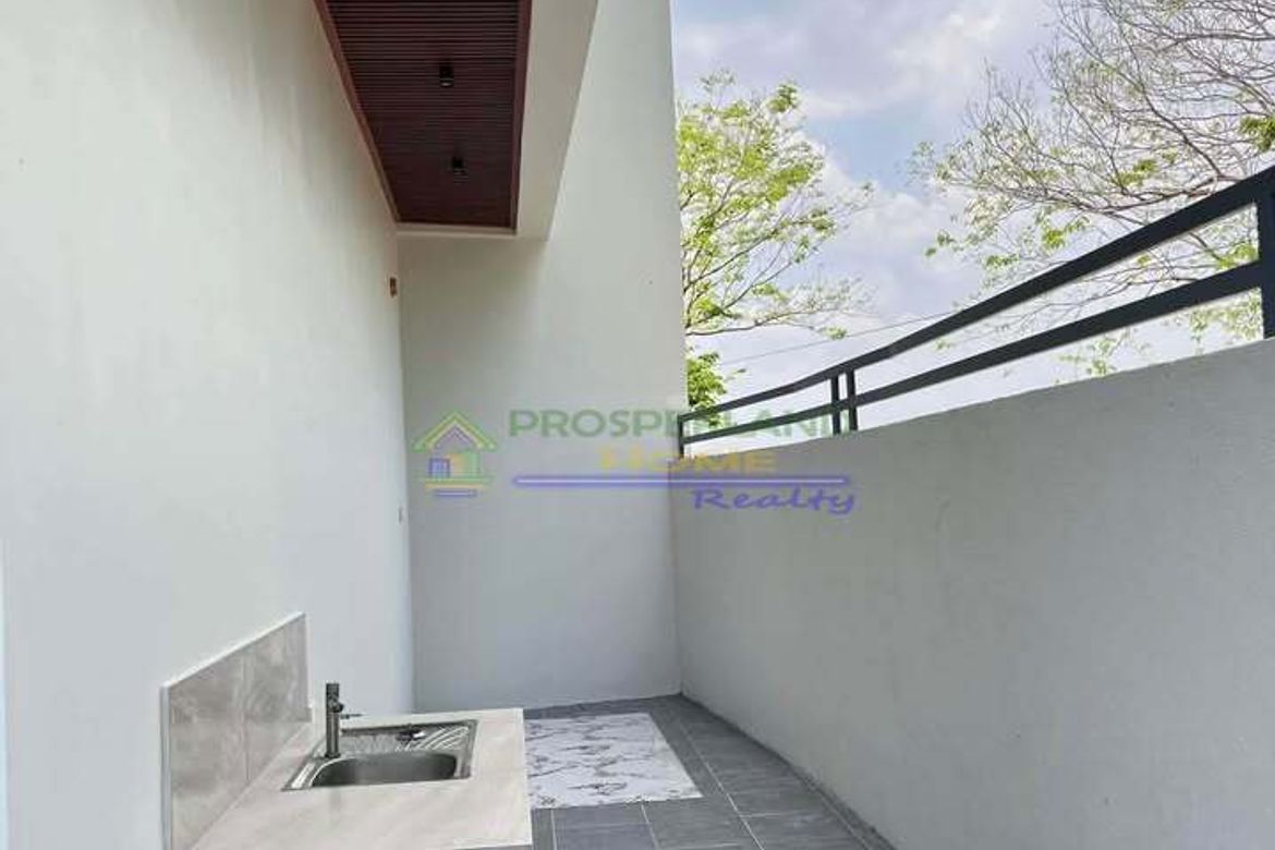 3 Bedroom House for Sale in Inocencio, Trece Martires, Cavite – photo 3