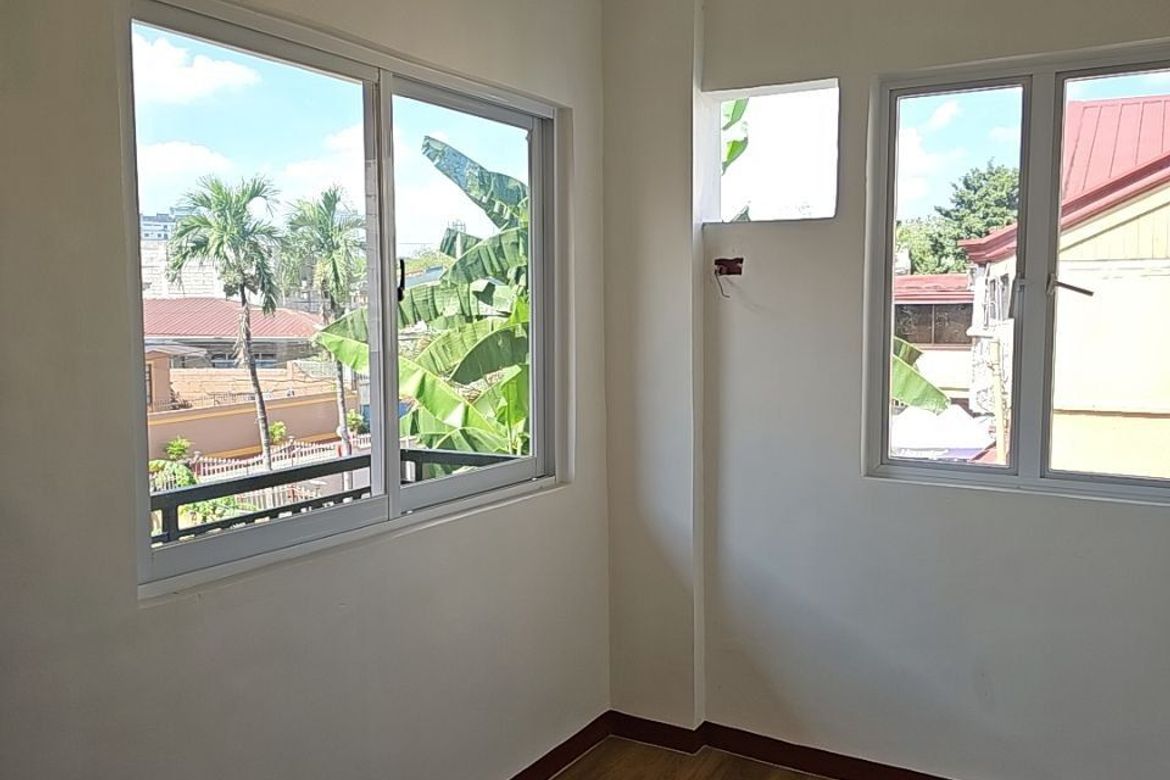 3 Bedroom House for Sale in Jesus de la Peña, Marikina, Metro Manila near LRT-2 Santolan – photo 6