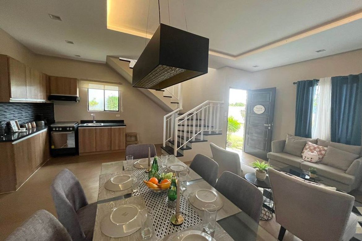 3 Bedroom House for Sale in Laguerta, Calamba, Laguna