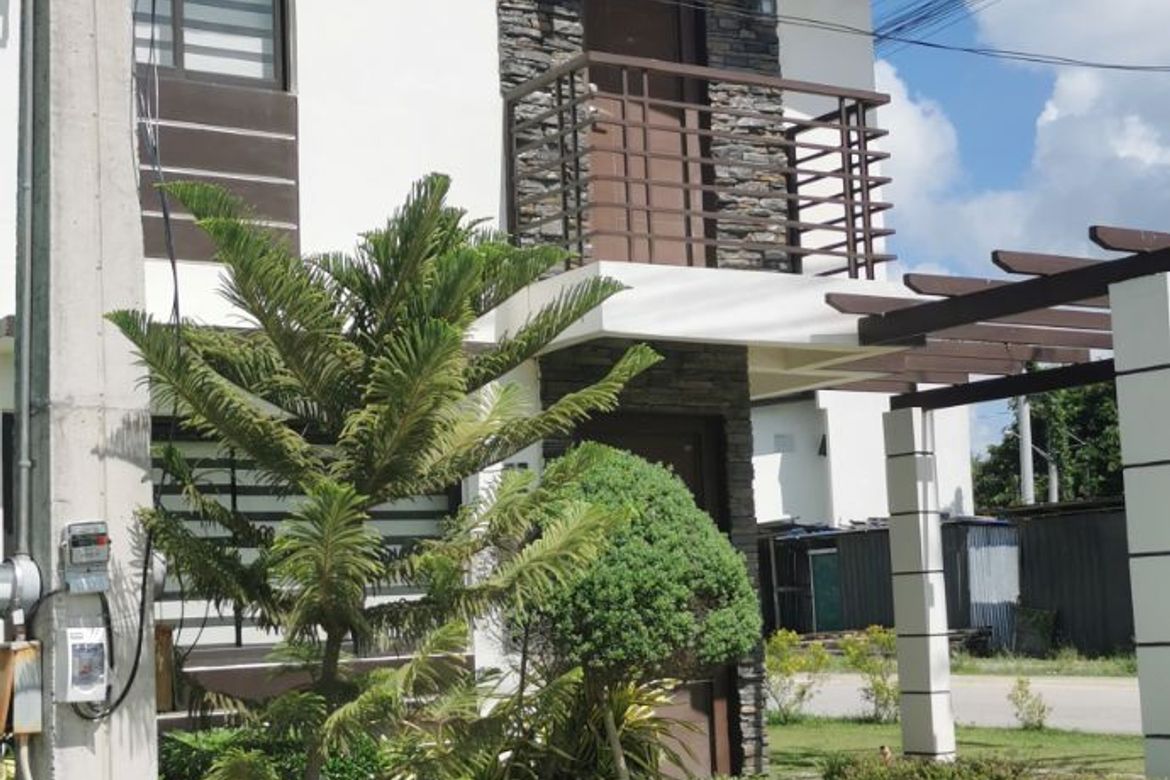 3 Bedroom House for Sale in Maduya, Carmona, Cavite – photo 2