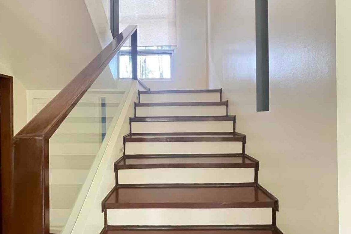 3 Bedroom House for Sale in Magallanes Village, Magallanes, Makati City near MRT-3 Magallanes – photo 5