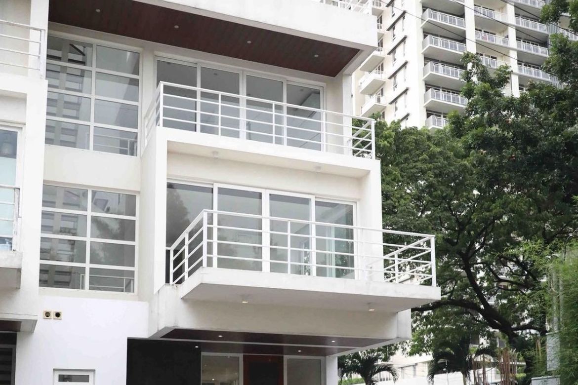 3 Bedroom House for Sale in MAHOGANY PLACE III, Bagong Tanyag, Taguig, Metro Manila