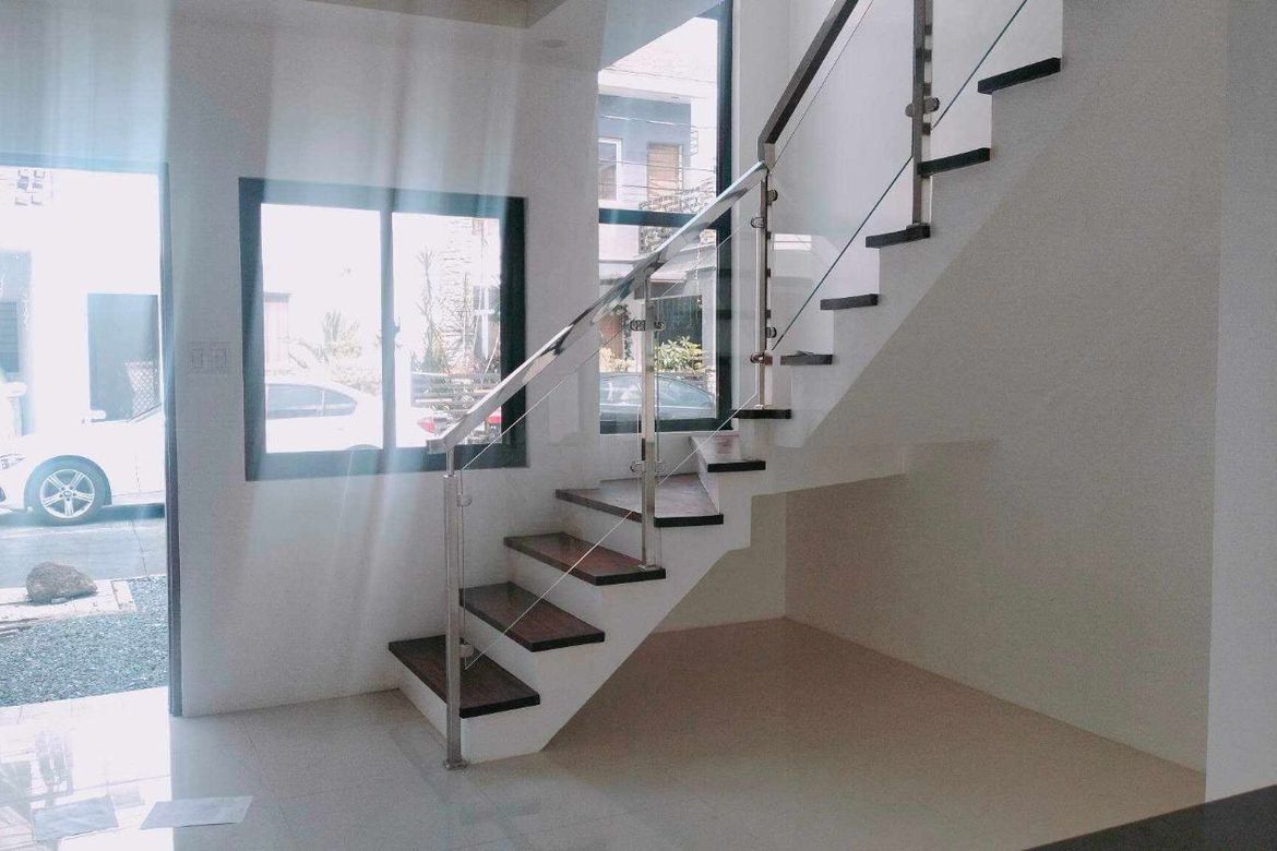 3 Bedroom House for Sale in MAHOGANY PLACE III, Bagong Tanyag, Taguig, Metro Manila – photo 2
