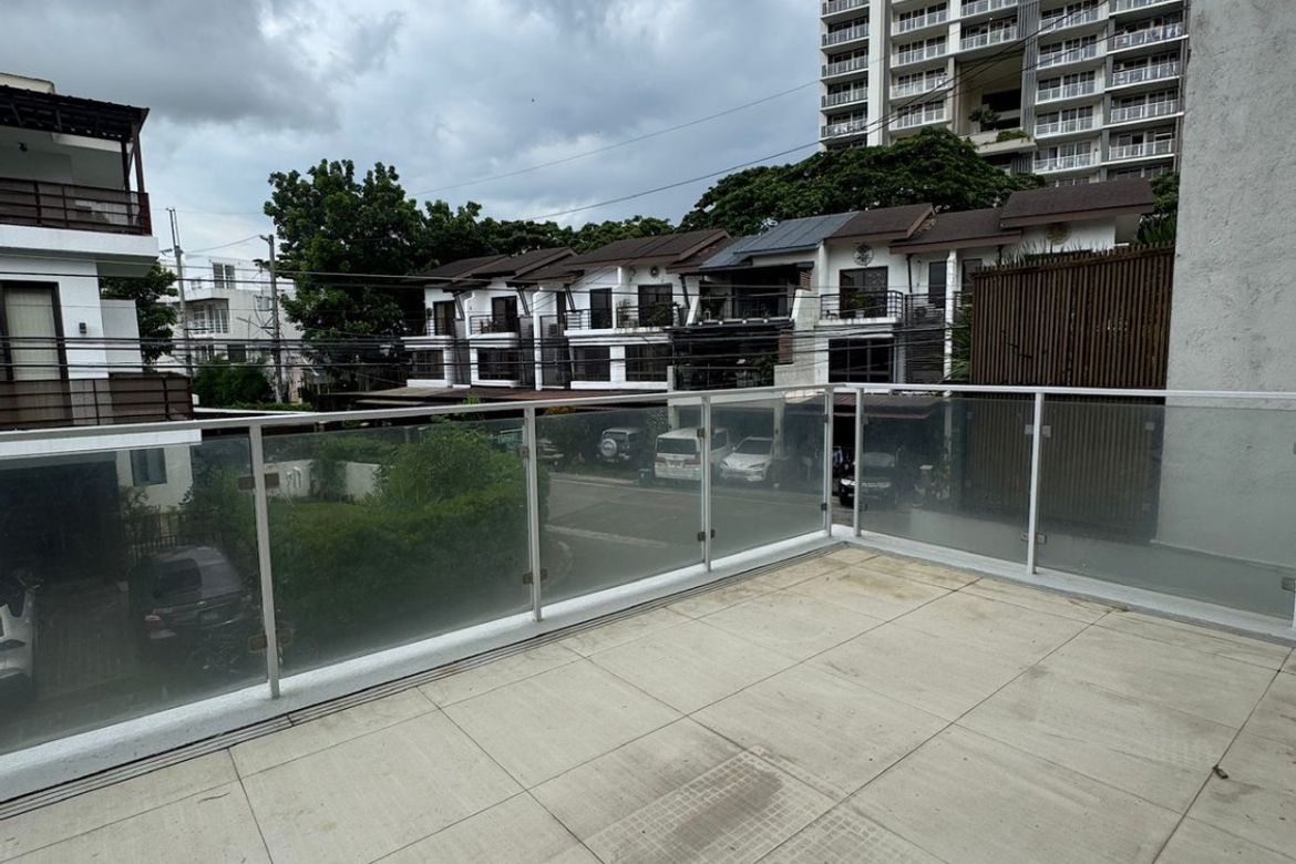 3 Bedroom House for Sale in MAHOGANY PLACE III, Bagong Tanyag, Taguig, Metro Manila – photo 3
