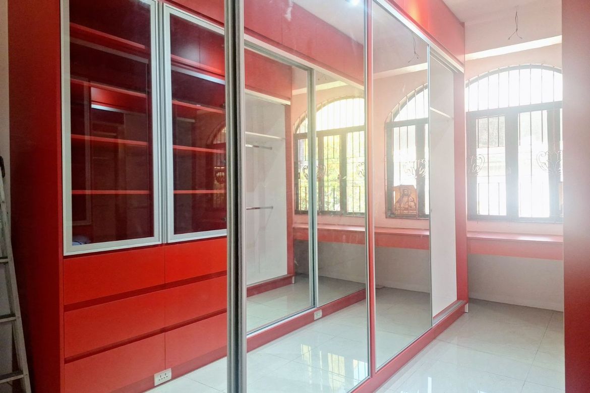 3 Bedroom House for Sale in Malate, Manila, Metro Manila near LRT-1 Vito Cruz – photo 2