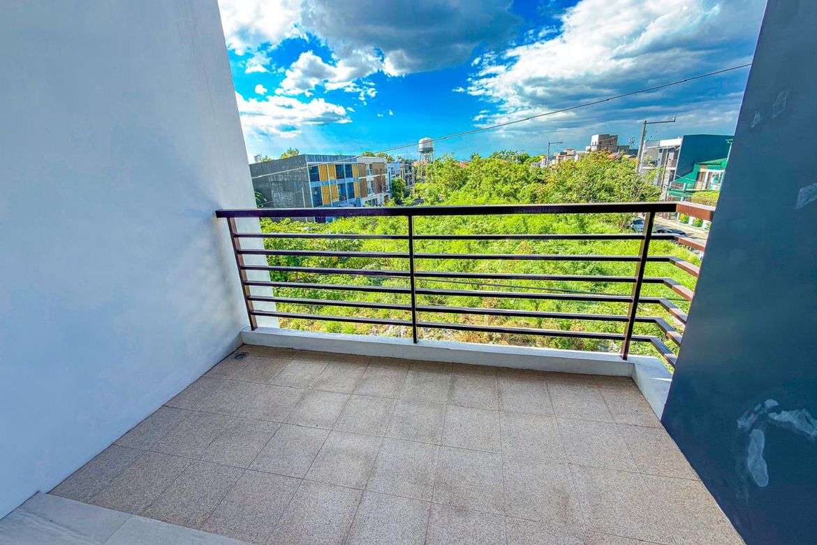 3 Bedroom House for Sale in Manuyo Dos, Las Piñas, Metro Manila – photo 3