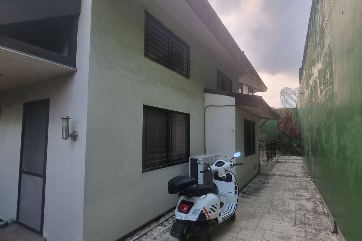 3 Bedroom House for Sale in Mauway, Mandaluyong, Metro Manila near MRT-3 Shaw Boulevard – photo 2