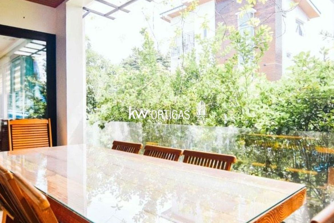 3 Bedroom House for Sale in McKinley Hill, Taguig, Metro Manila – photo 8