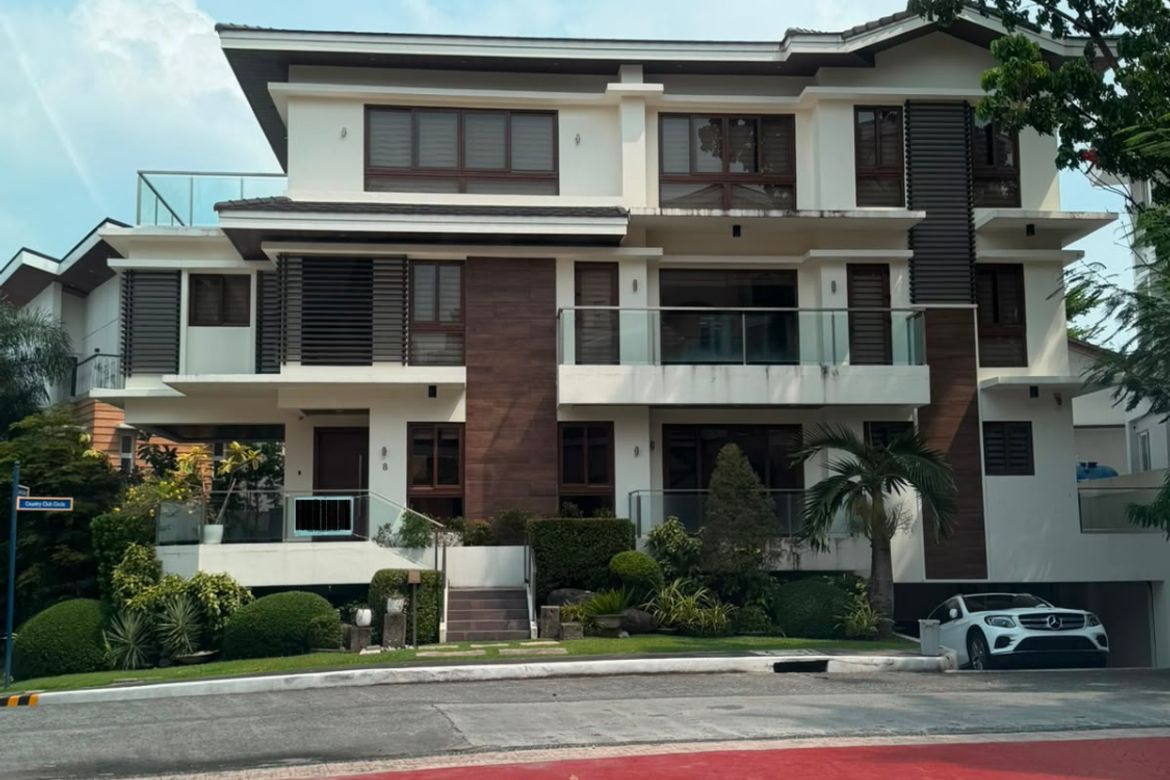 3 Bedroom House for Sale in McKinley Hill Village, McKinley Hill, Taguig, Metro Manila