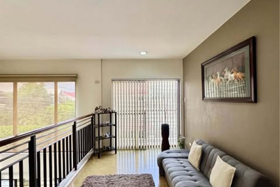 3 Bedroom House for Sale in Merville, Parañaque, Metro Manila – photo 4