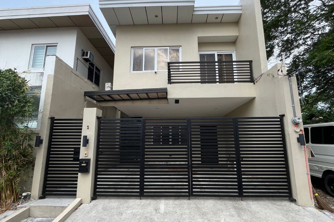 3 Bedroom House for Sale in Merville, Parañaque, Metro Manila