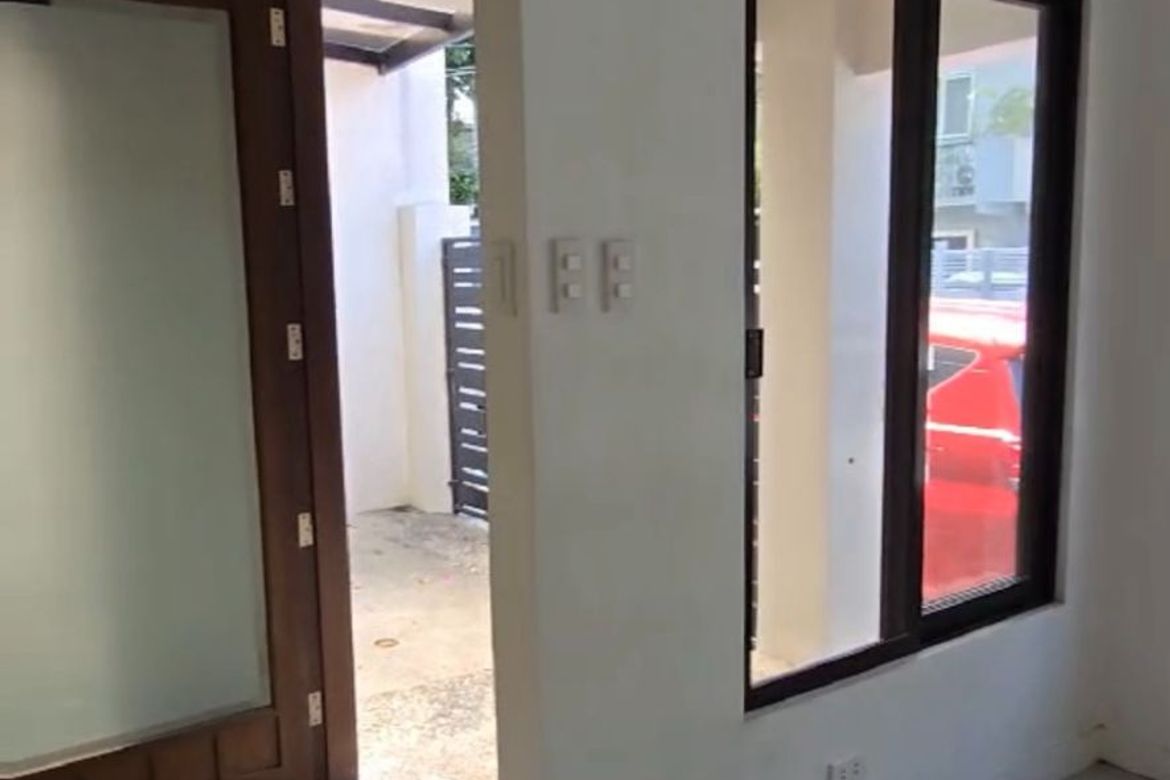 3 Bedroom House for Sale in Milagrosa, Quezon City, Metro Manila – photo 3