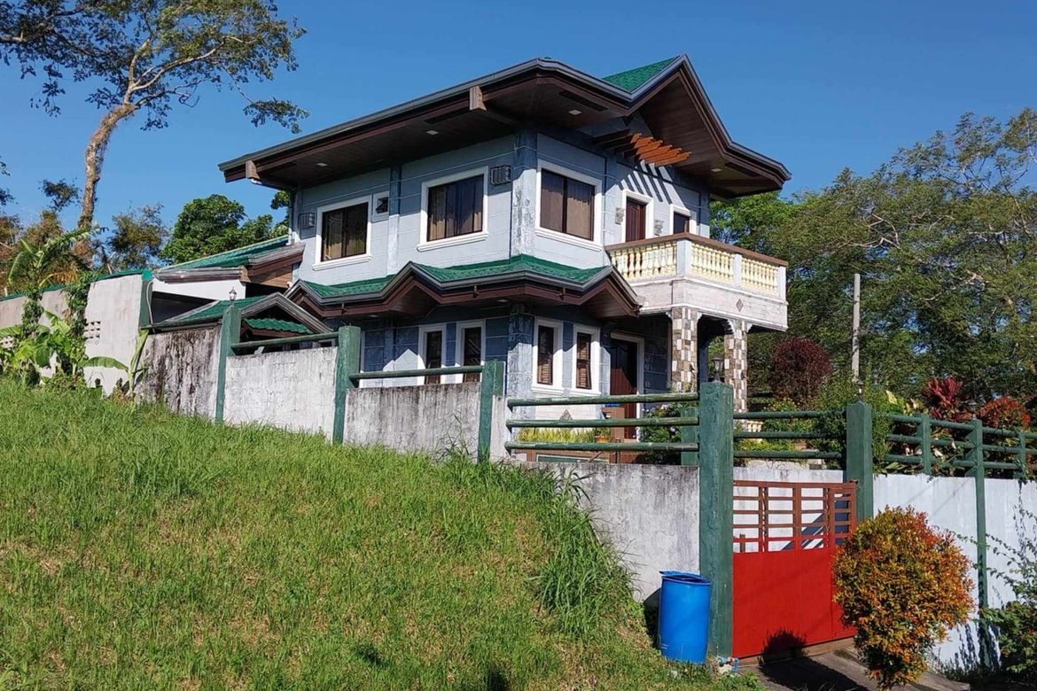 3 Bedroom House for Sale in Neogan, Tagaytay, Cavite