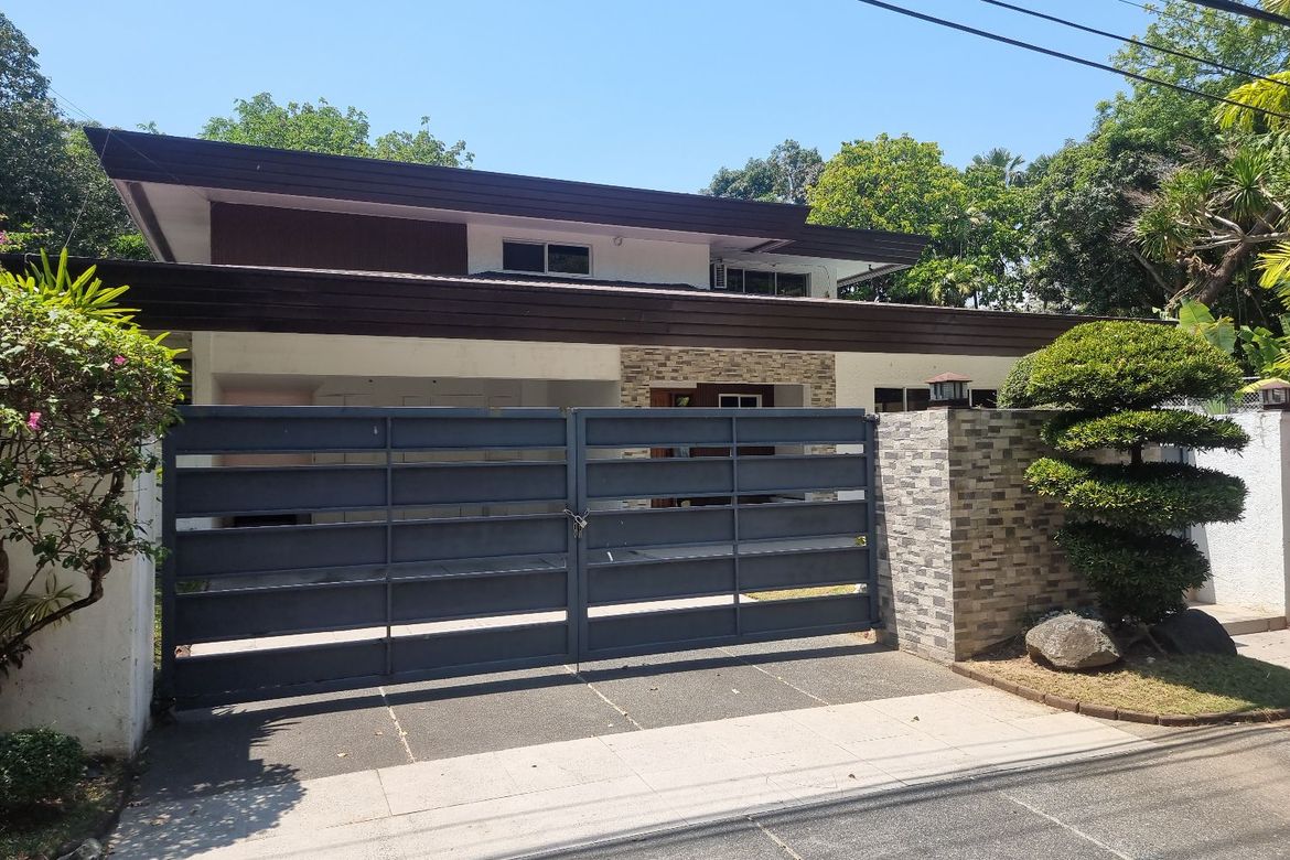 3 Bedroom House for Sale in New Alabang Village, Muntinlupa, Metro Manila – photo 2