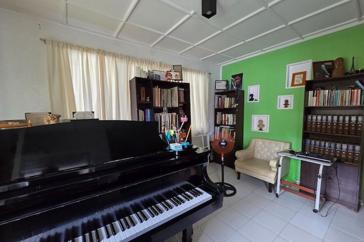 3 Bedroom House for Sale in New Alabang Village, Muntinlupa, Metro Manila – photo 3