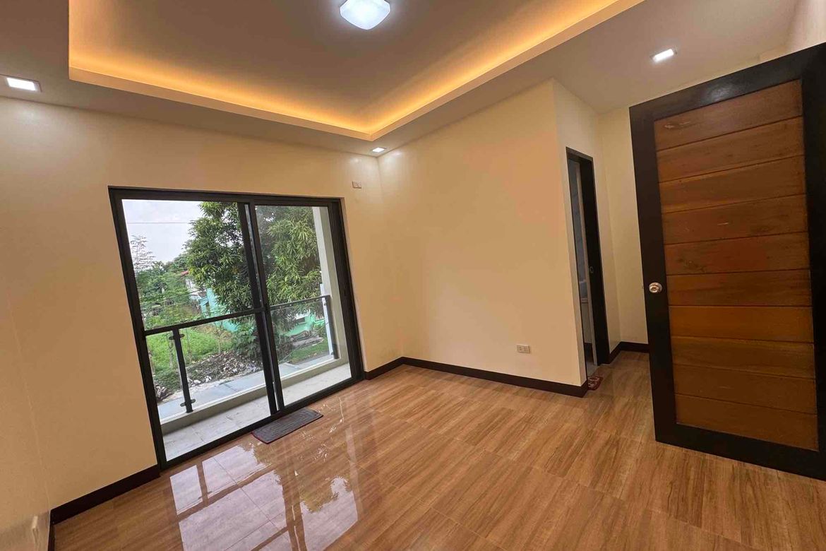 3 Bedroom House for Sale in North Fairview, Quezon City, Metro Manila – photo 5