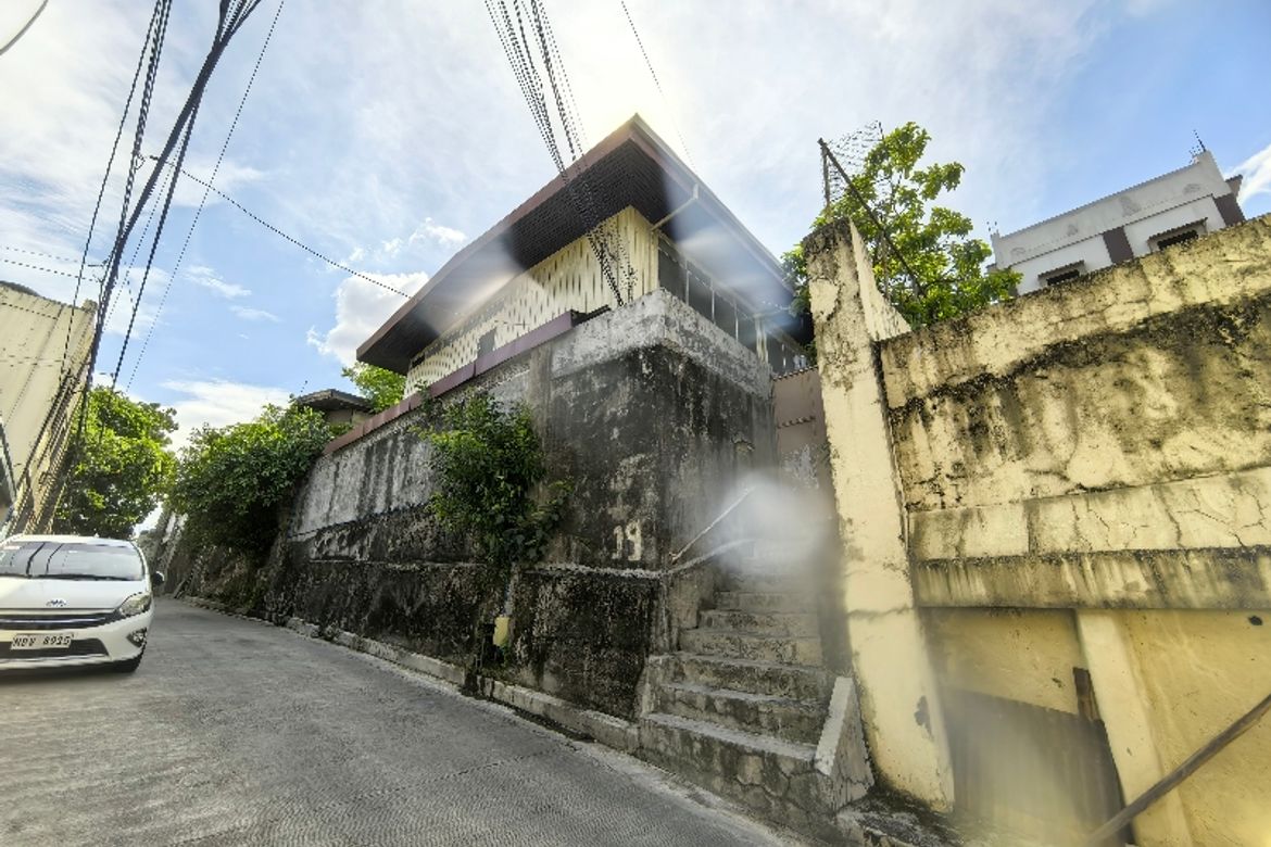 3 Bedroom House for Sale in Onse, San Juan, Metro Manila
