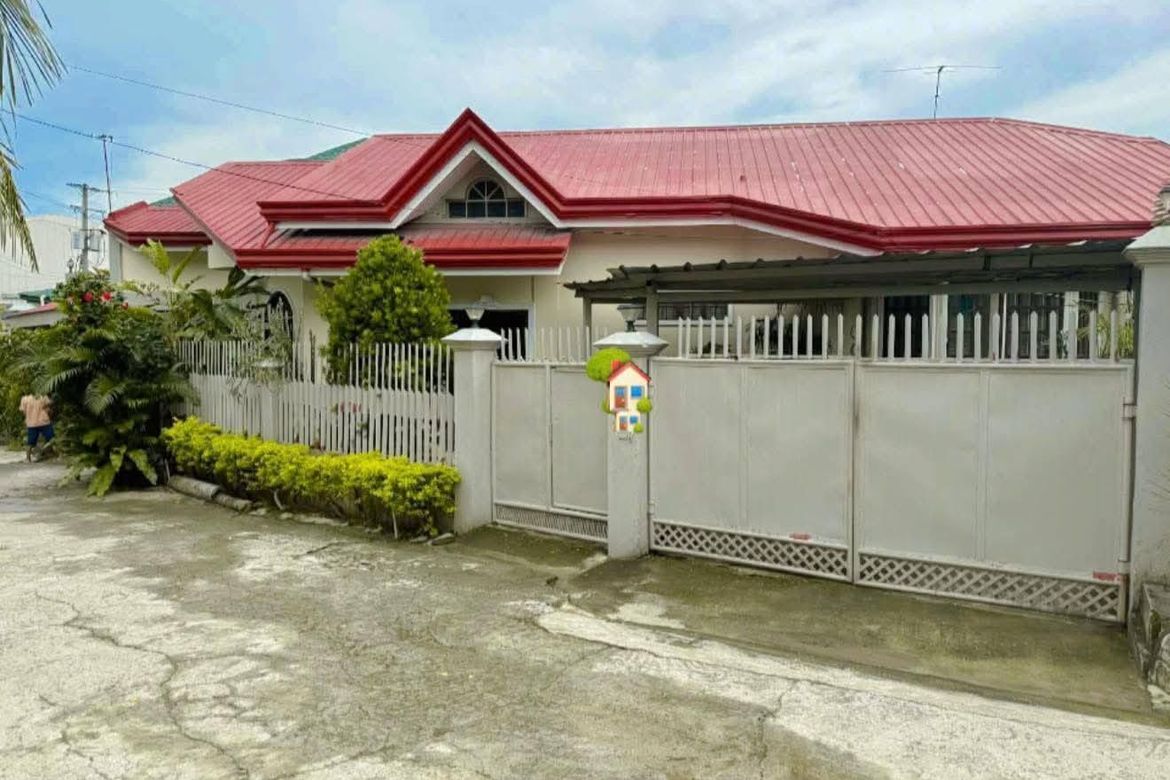 3 Bedroom House for Sale in Pagsabungan, Mandaue, Cebu