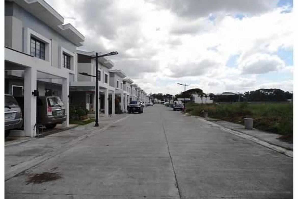 3 Bedroom House for Sale in Pampang, Angeles, Pampanga