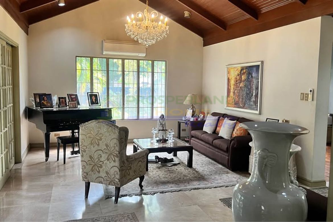 3 Bedroom House for Sale in Pamplona Dos, Las Piñas, Metro Manila