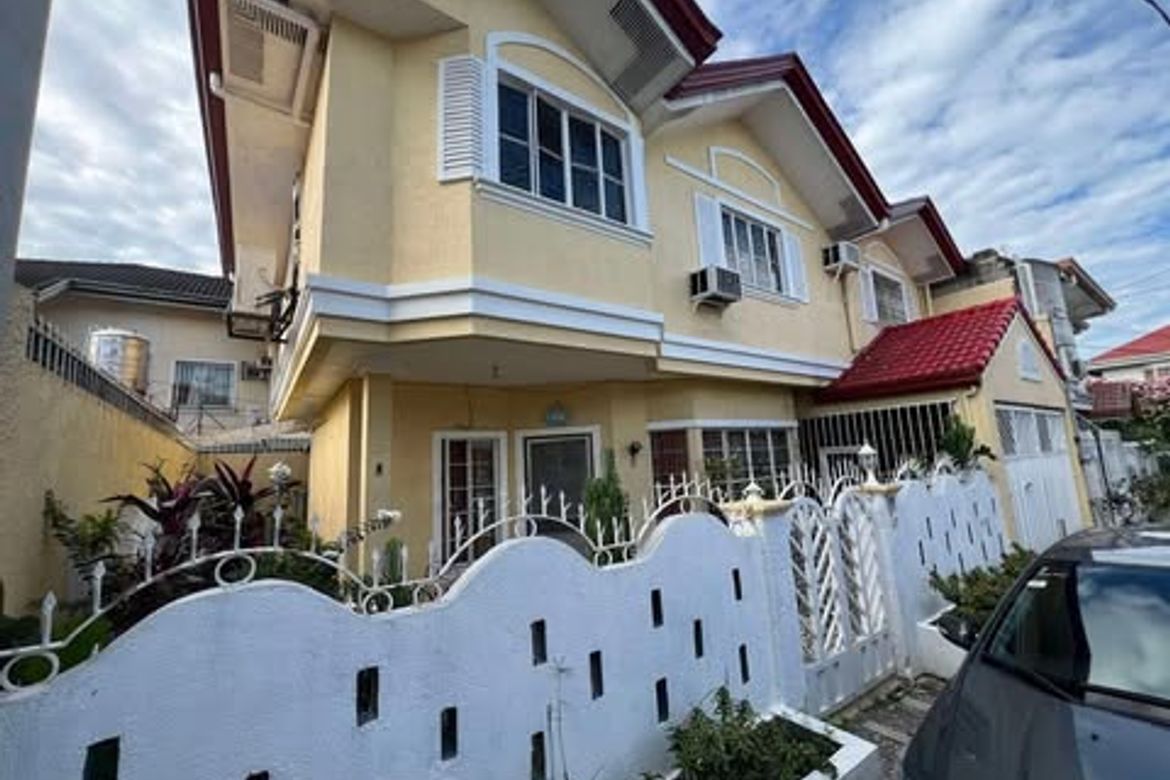 3 Bedroom House for Sale in Pamplona Dos, Las Piñas, Metro Manila