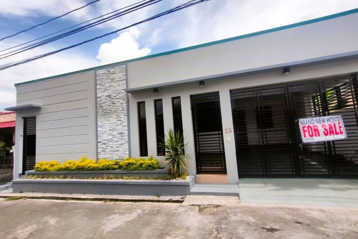 3 Bedroom House for Sale in Pilar, Las Piñas, Metro Manila