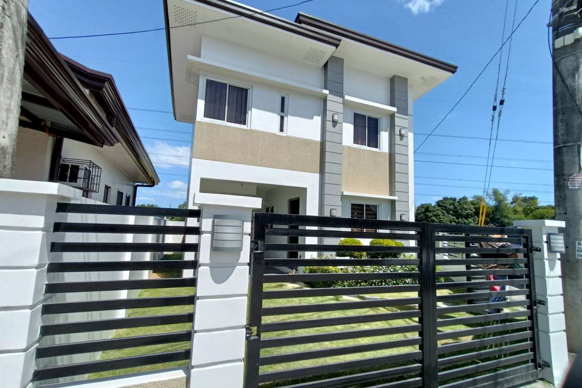 3 Bedroom House for Sale in Pinagbakahan, Malolos, Bulacan
