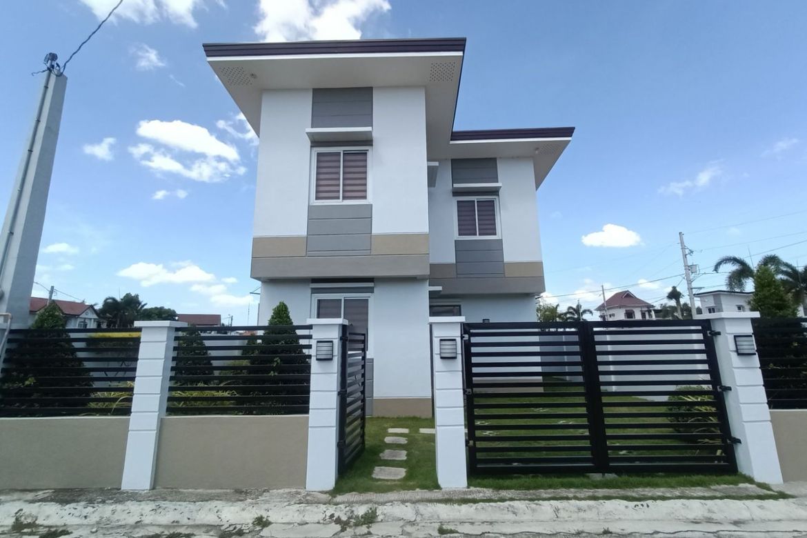 3 Bedroom House for Sale in Pinagbakahan, Malolos, Bulacan