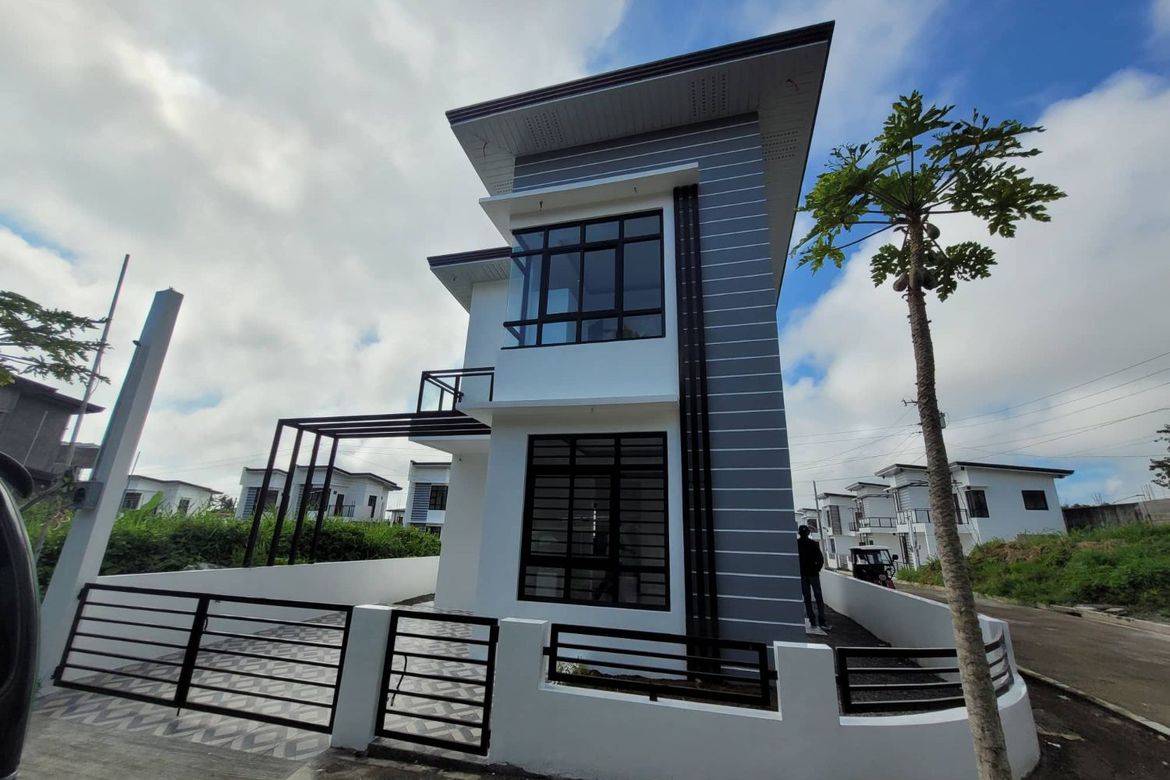 3 Bedroom House for Sale in Poblacion Barangay 6, Lipa, Batangas
