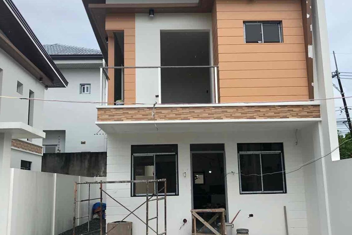 3 Bedroom House for Sale in Poblacion, Muntinlupa, Metro Manila
