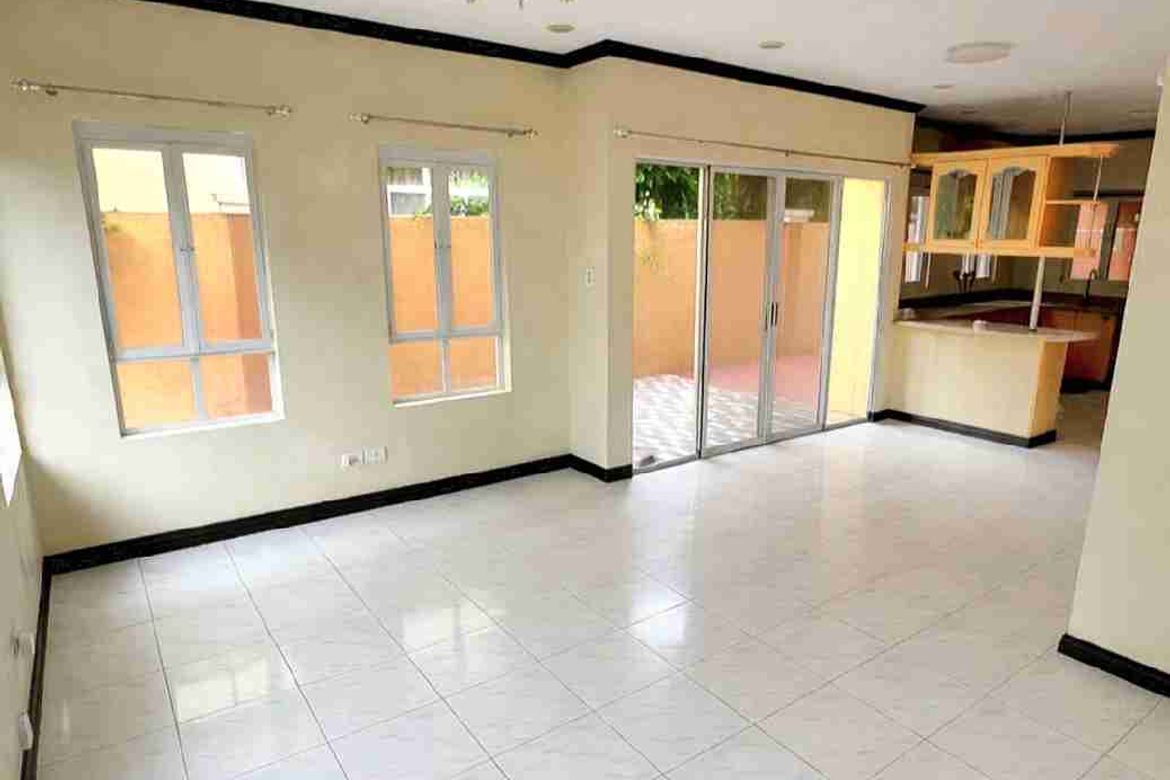 3 Bedroom House for Sale in Poblacion, Muntinlupa, Metro Manila – photo 3