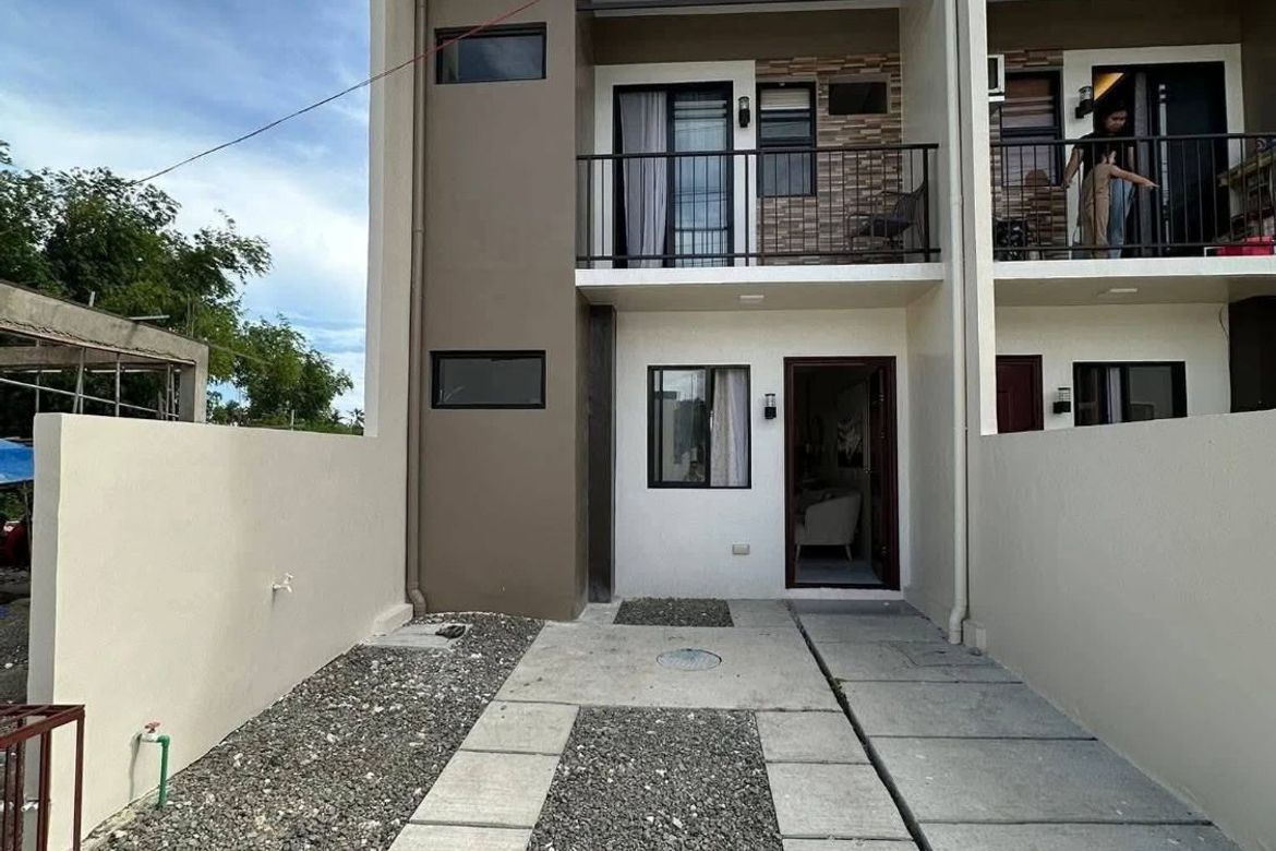 3 Bedroom House for Sale in Poblacion South, San Fernando, Cebu