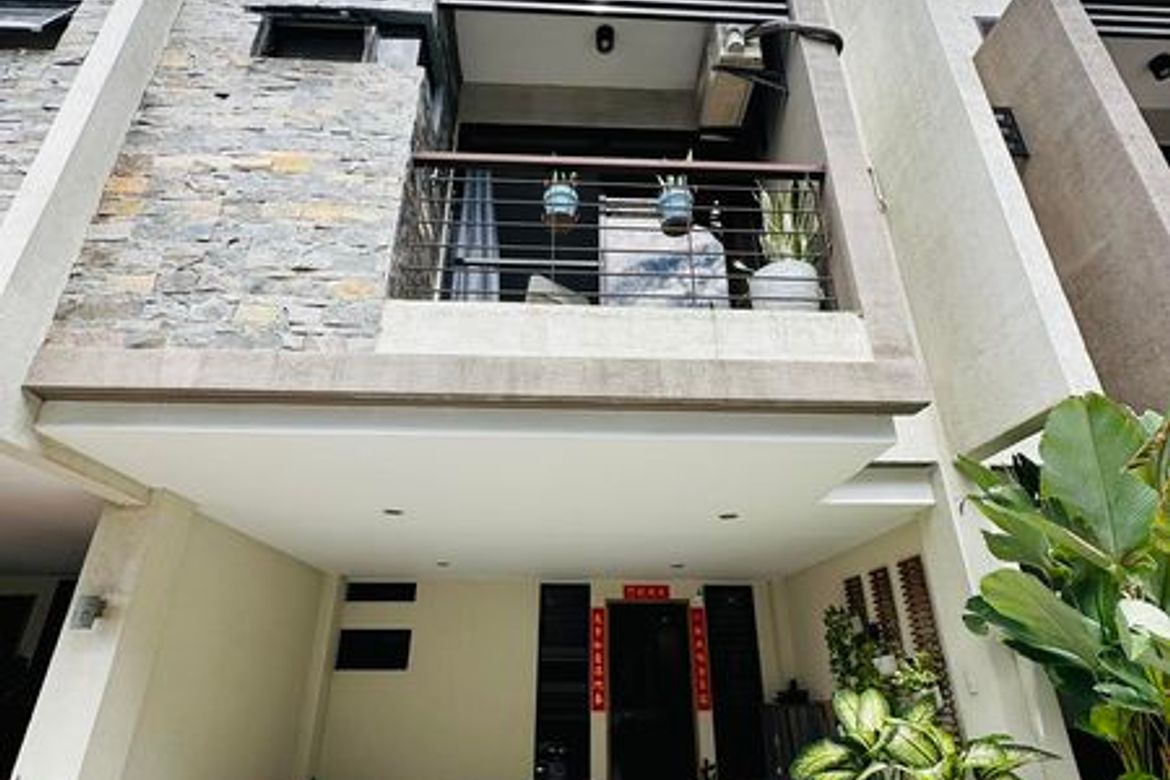 3 Bedroom House for Sale in Poblacion, Talisay, Cebu
