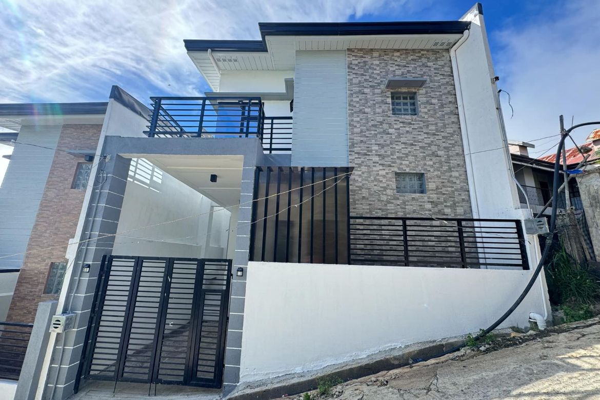 3 Bedroom House for Sale in Poblacion, Tuba, Benguet