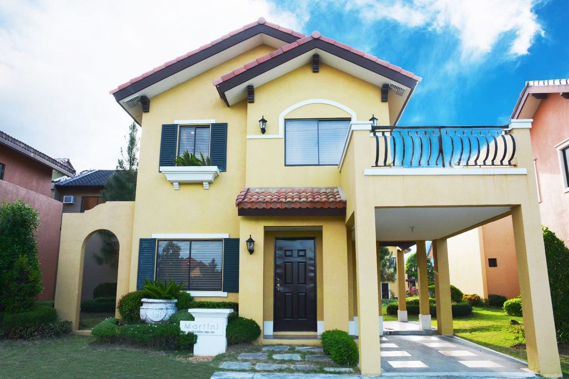 3 Bedroom House for Sale in Ponticelli Hills, Molino III, Bacoor, Cavite