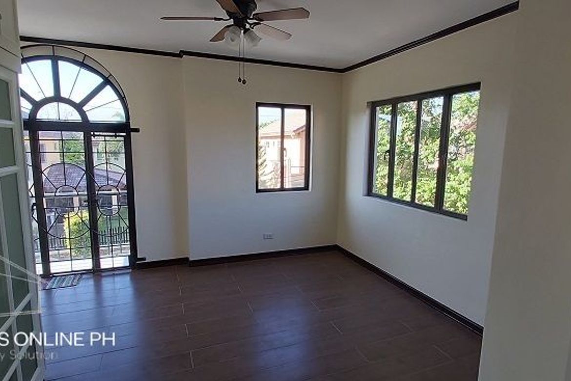 3 Bedroom House for Sale in Ponticelli Hills, Molino III, Bacoor, Cavite – photo 2