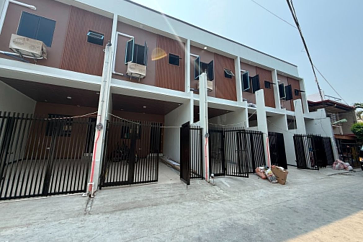 3 Bedroom House for Sale in Pulang Lupa Dos, Las Piñas, Metro Manila – photo 2