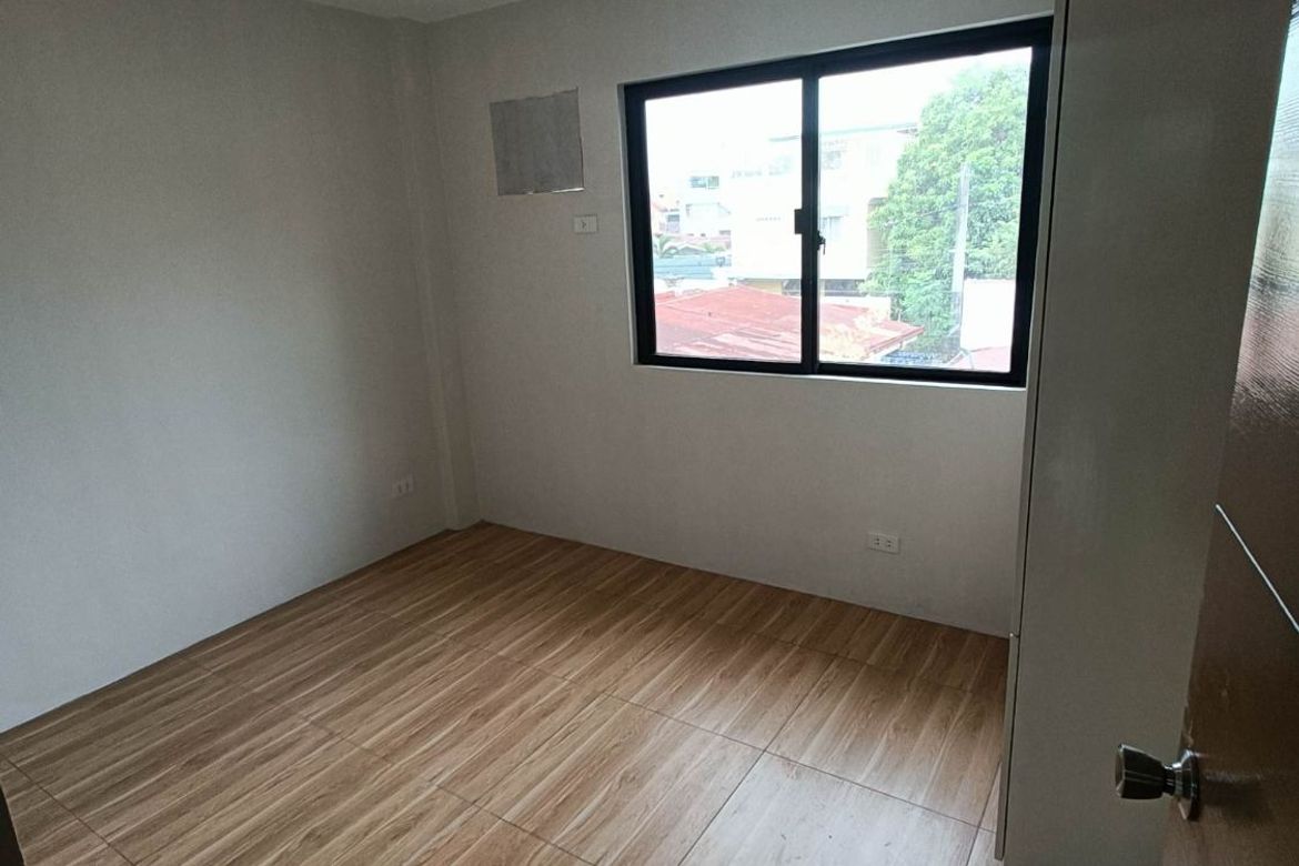 3 Bedroom House for Sale in Pulang Lupa Dos, Las Piñas, Metro Manila – photo 6