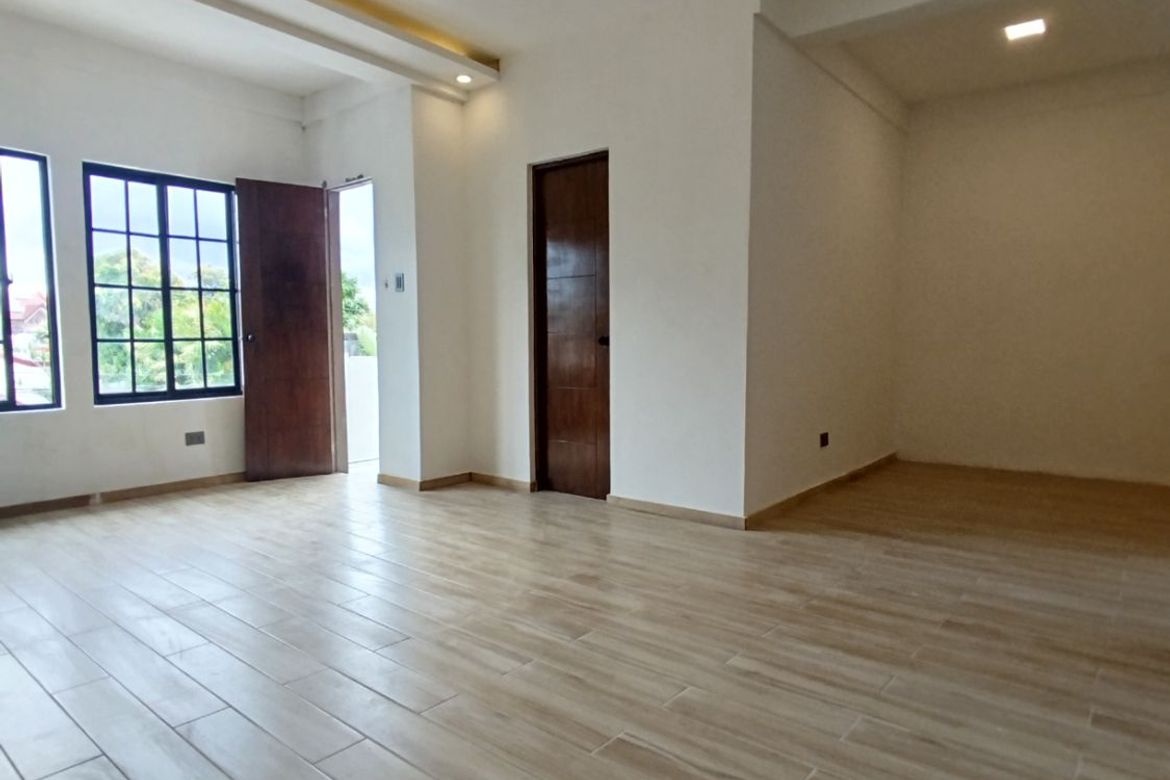 3 Bedroom House for Sale in Pulang Lupa Dos, Las Piñas, Metro Manila – photo 8