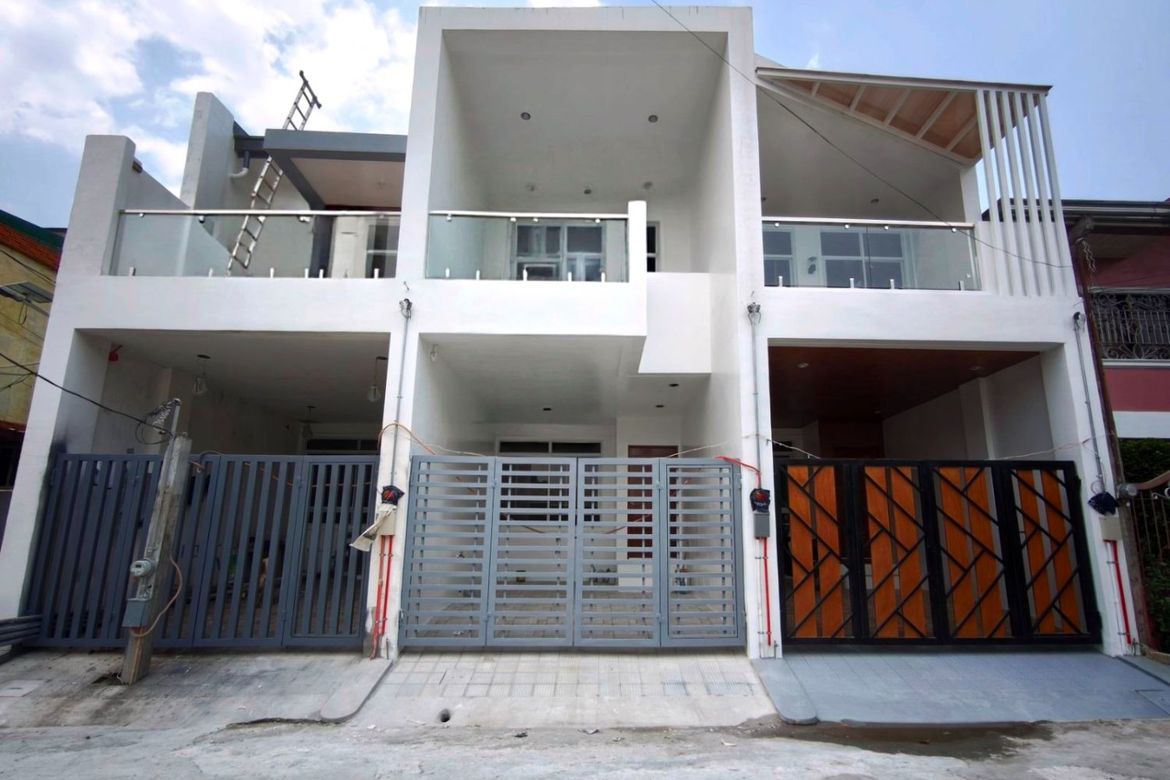 3 Bedroom House for Sale in Pulang Lupa Dos, Las Piñas, Metro Manila