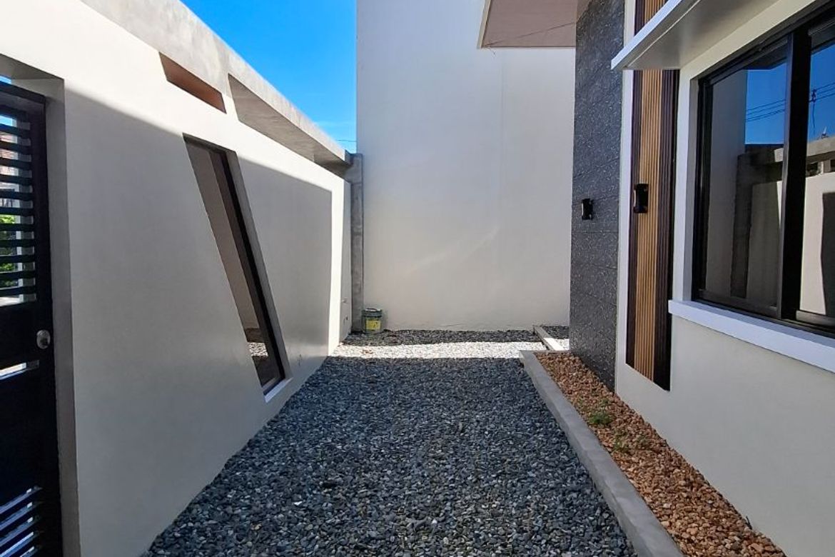 3 Bedroom House for Sale in Pulung Bulu, San Fernando, Pampanga – photo 2