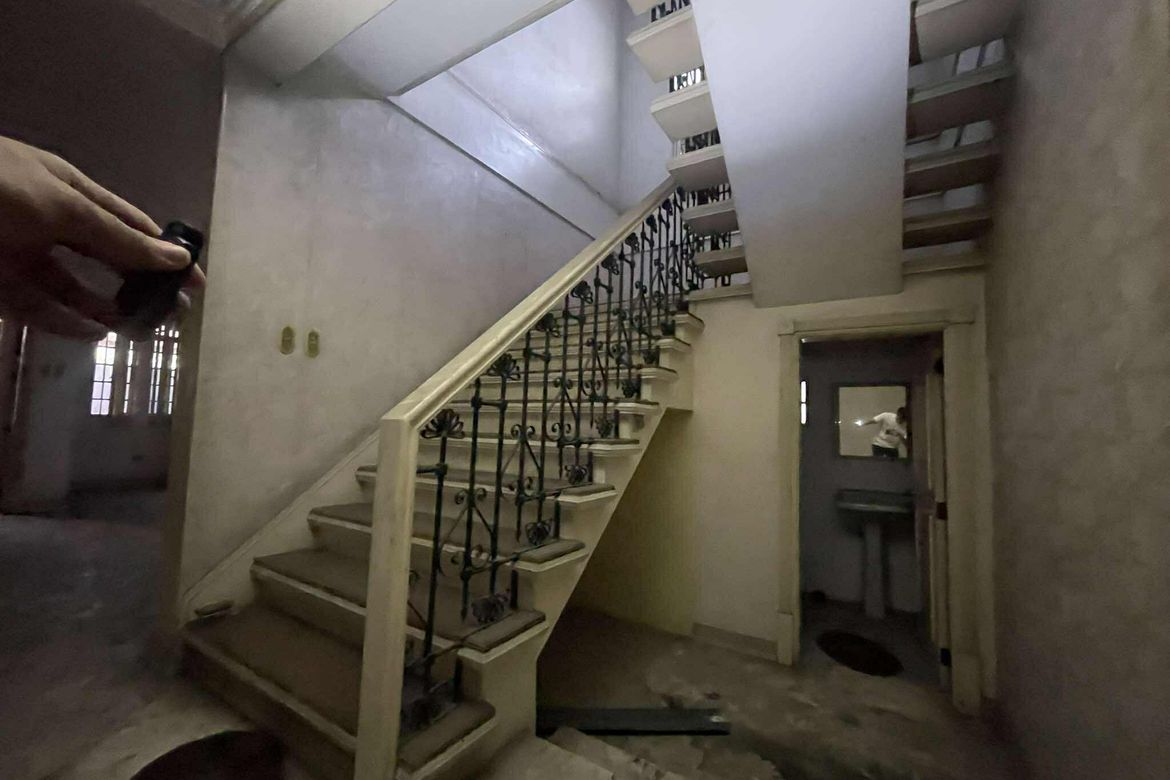 3 Bedroom House for Sale in Sacred Heart, Quezon City, Metro Manila near MRT-3 Kamuning – photo 4